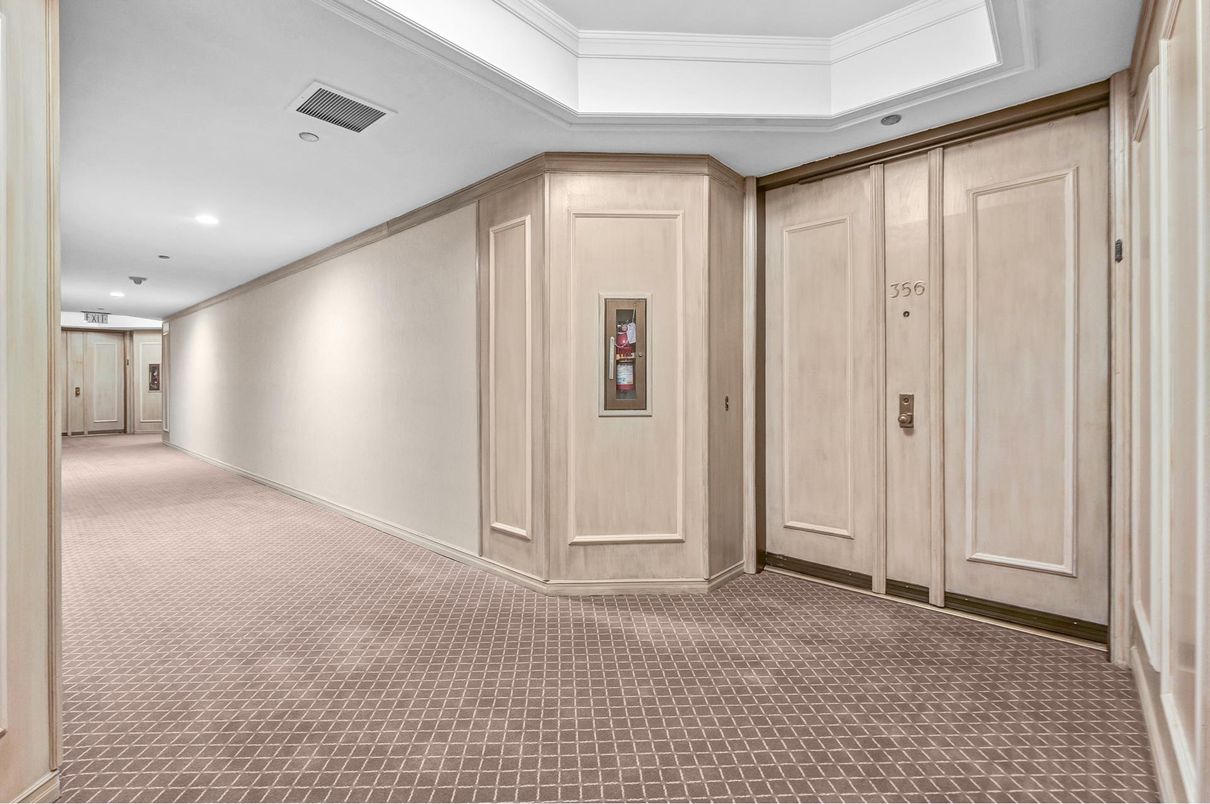 Elevator, Interior, Recessed Lighting
