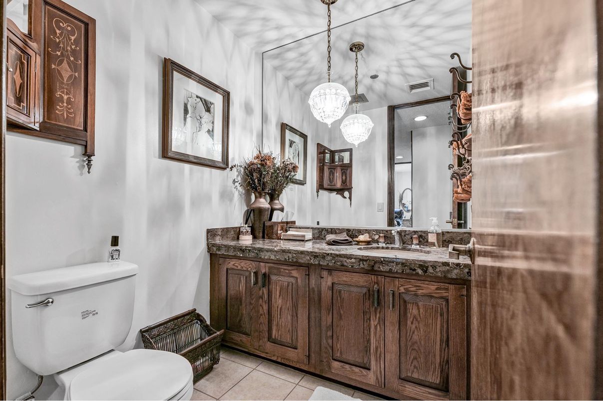 Bathroom, Interior, Pendant Lights