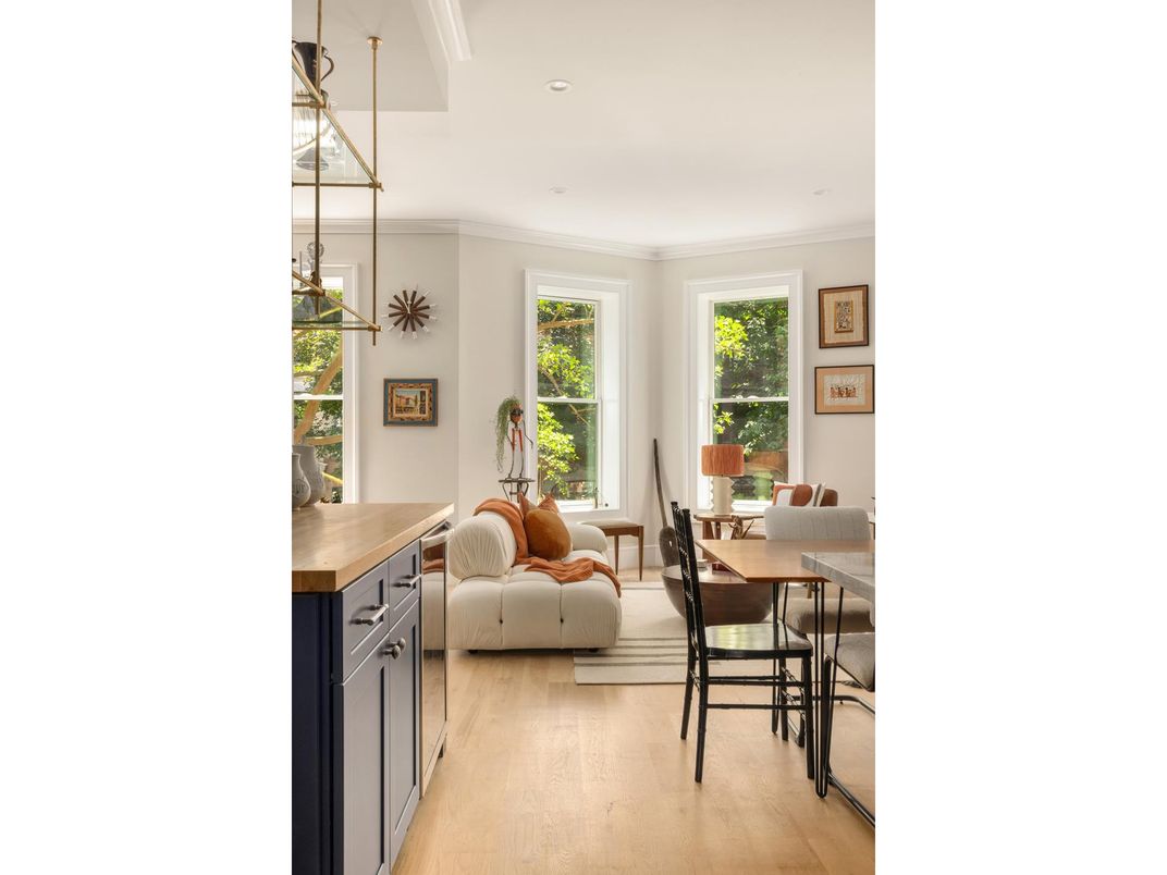 Dining room, Interior, Living room, Pendant Lights, Recessed Lighting, Wood Texture Flooring