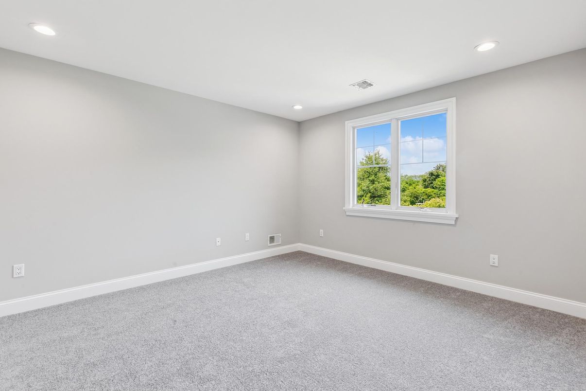 Empty room, Interior, Recessed Lighting