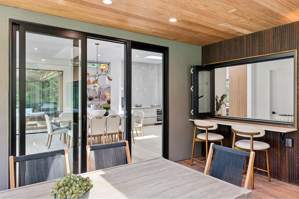 Dining room, Interior, Pendant Lights, Recessed Lighting, Wooden Ceilings, Wood Texture Flooring