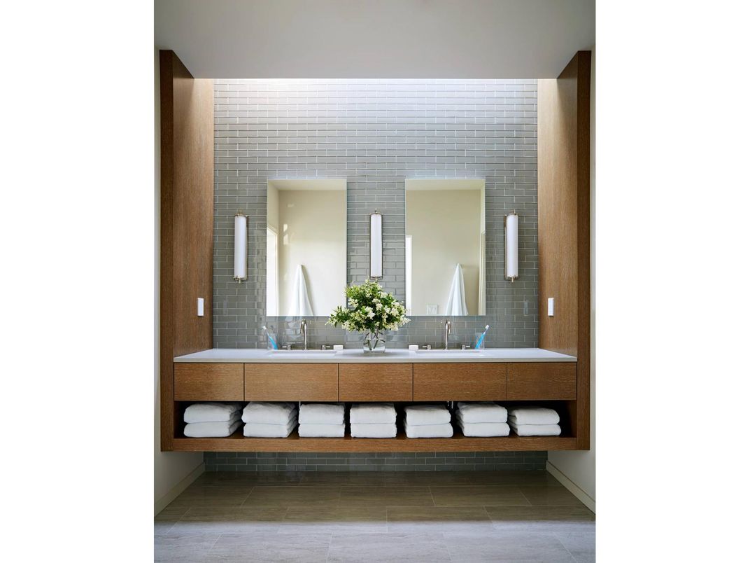 Bathroom, Dual Sink Vanities, Interior