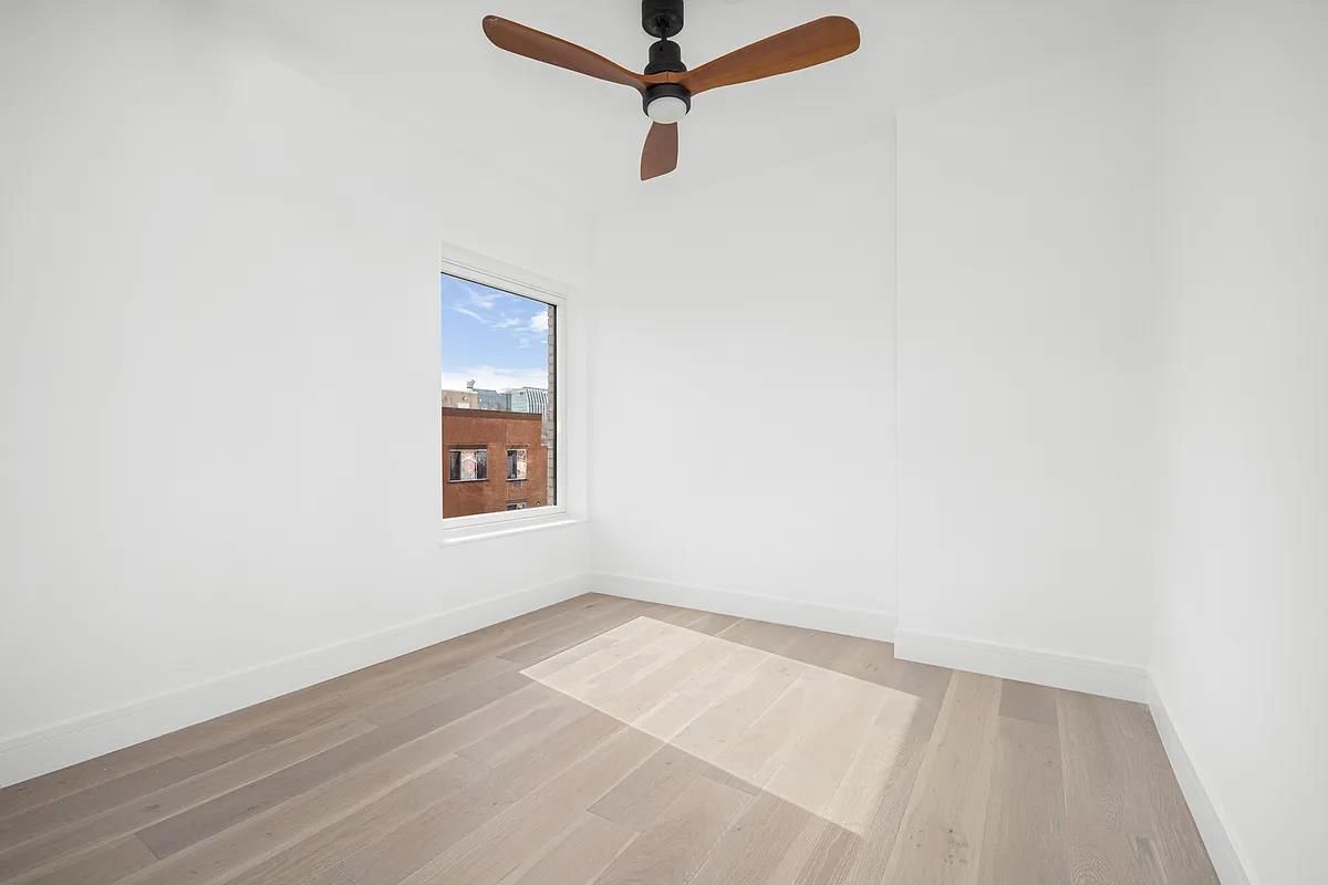 DE Listing image placeholder