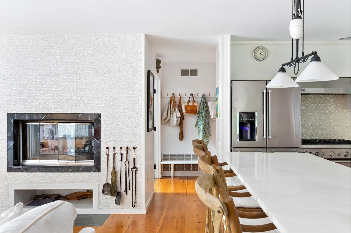 Dining room, Interior, Kitchen, Pendant Lights, Stainless Steel Appliances, Wood Texture Flooring