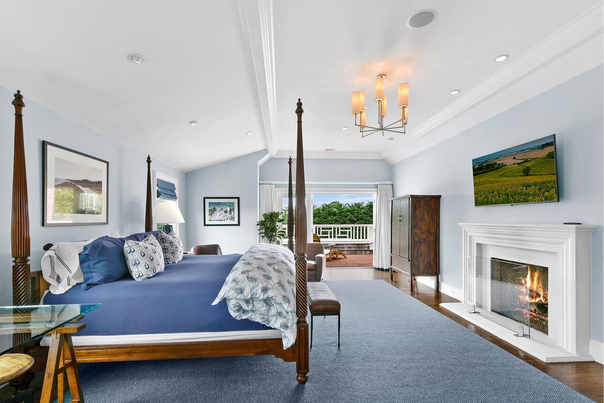 Bedroom, Chandelier, Fireplace, Interior, Recessed Lighting, Wood Texture Flooring