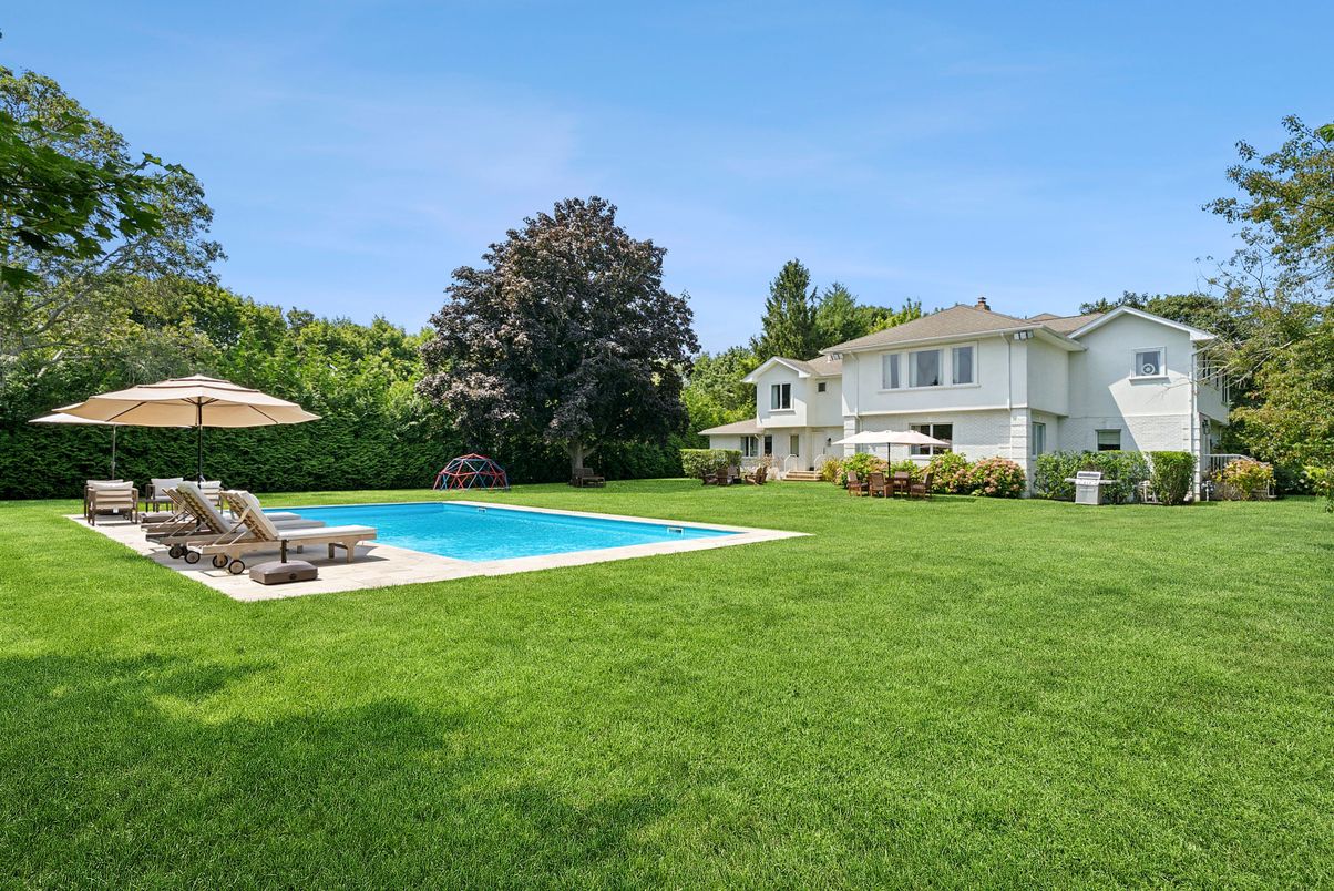 Backyard, Exterior, Pool