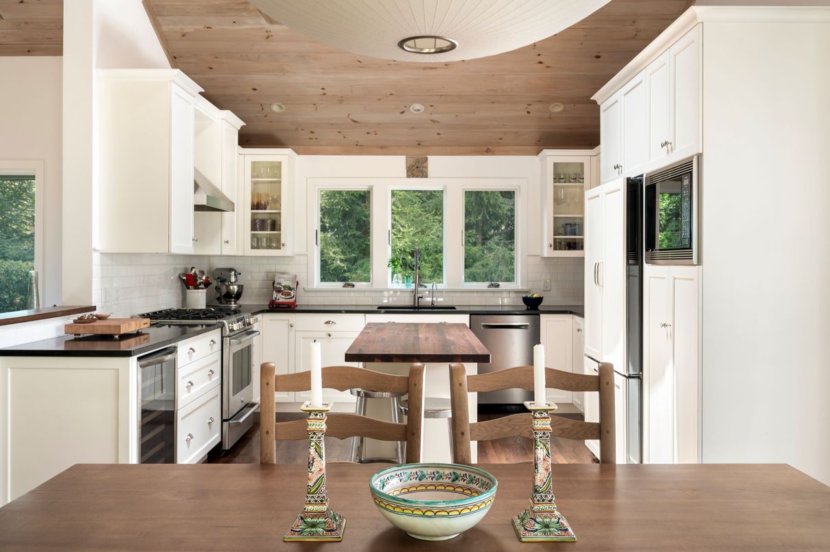 Dining room, Interior, Kitchen, Recessed Lighting, Stainless Steel Appliances, Wooden Ceilings, Wood Texture Flooring