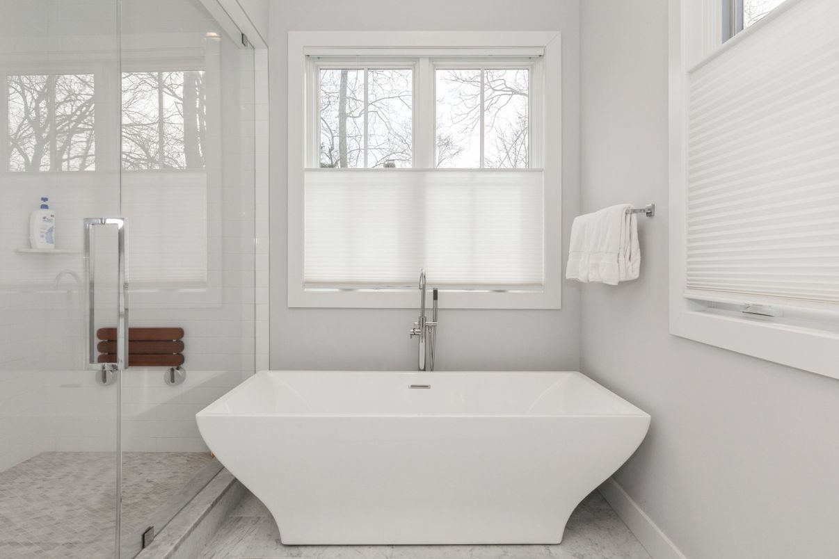 Bathroom, Free Standing Baths, Glass Shower, Interior