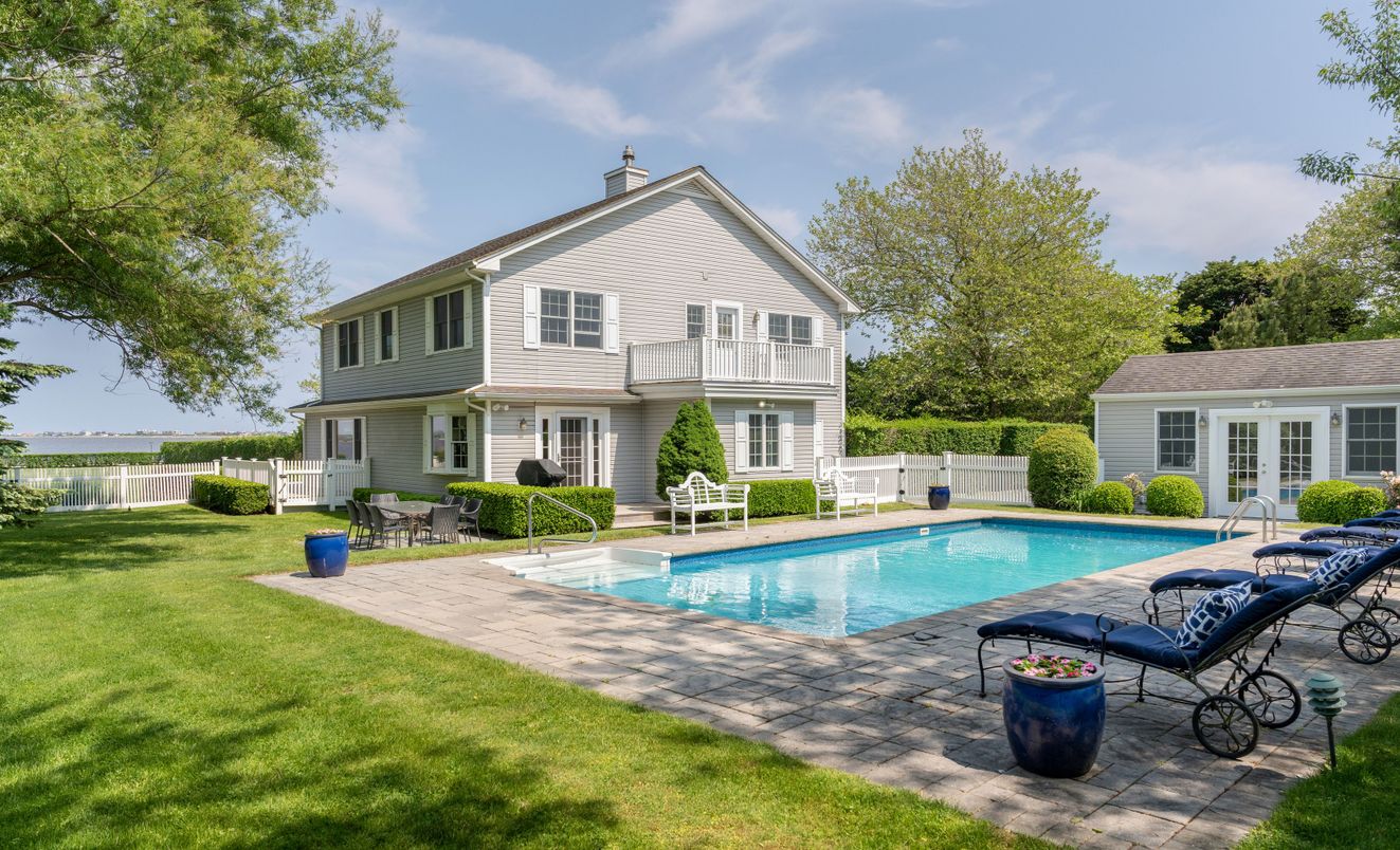 Backyard, Exterior, Pool