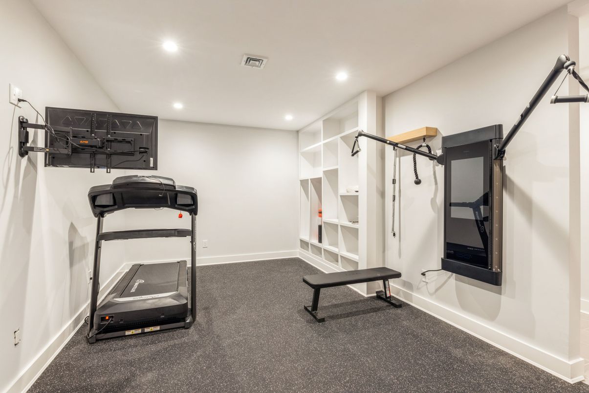 Fitness Equipment, Interior, Recessed Lighting