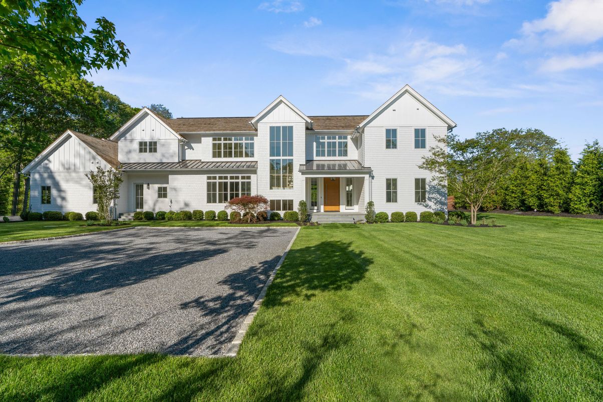 Backyard, Exterior, Facade, Farmhouse