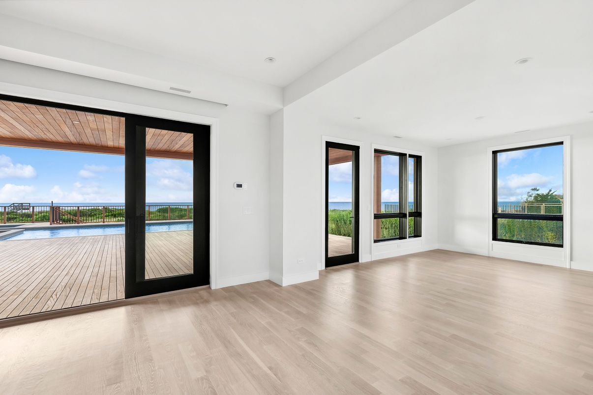 Empty room, Interior, Recessed Lighting, Water, Wood Texture Flooring