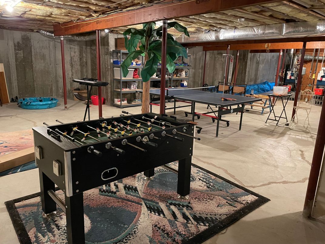 Game Room, Interior