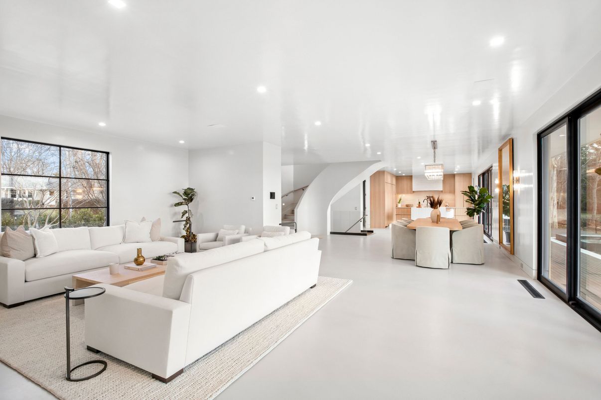 Interior, Living room, Pendant Lights, Recessed Lighting