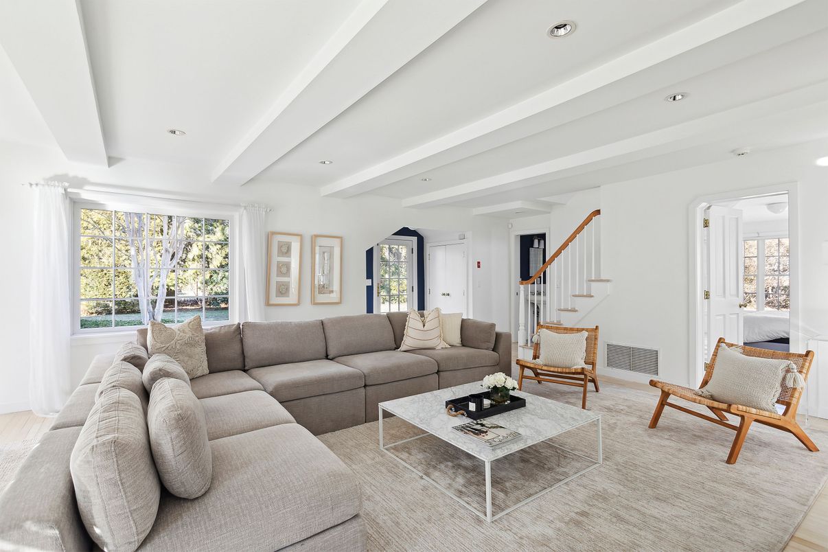 Interior, Living room, Recessed Lighting, Wood Texture Flooring