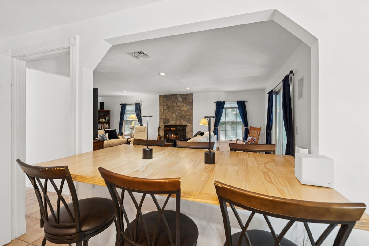 Dining room, Fireplace, Interior, Recessed Lighting