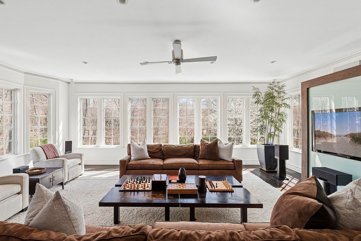 Interior, Living room, Recessed Lighting
