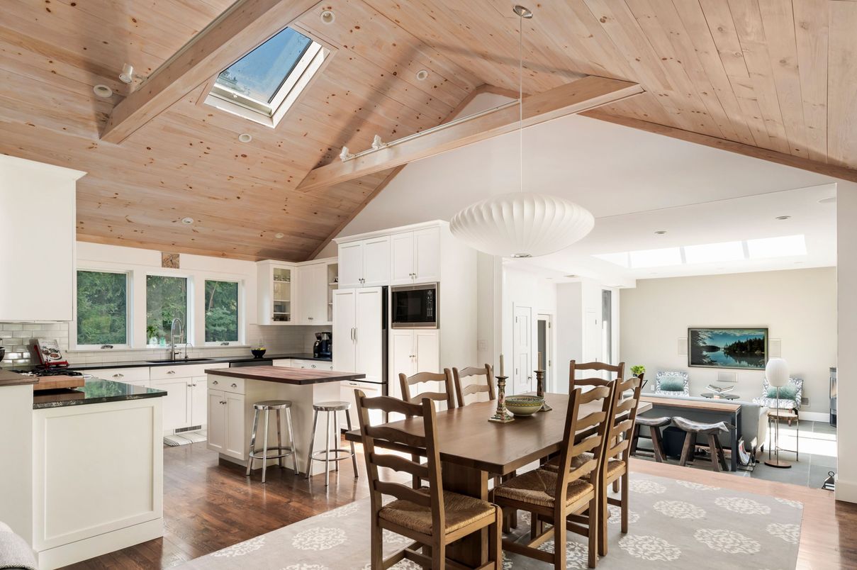 Dining room, Interior, Kitchen, Pendant Lights, Recessed Lighting, Wooden Beams, Wooden Ceilings, Wood Texture Flooring
