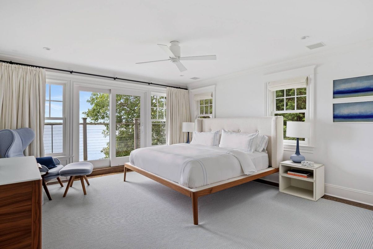 Bedroom, Interior, Water