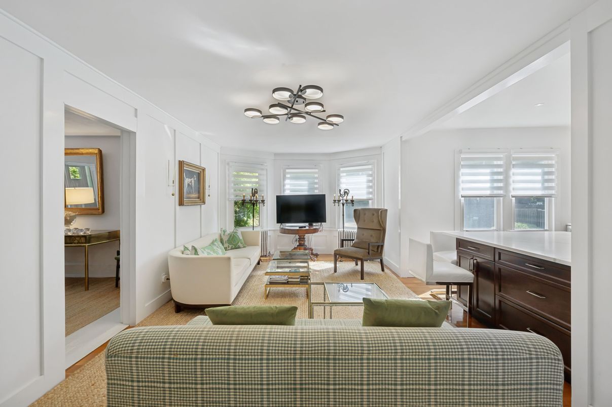 Interior, Living room, Pendant Lights