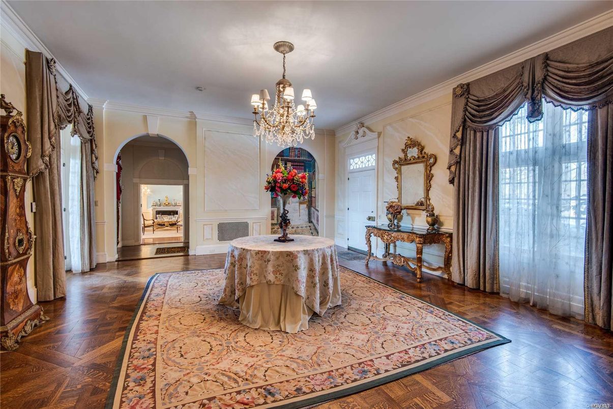 Chandelier, Interior, Wood Texture Flooring