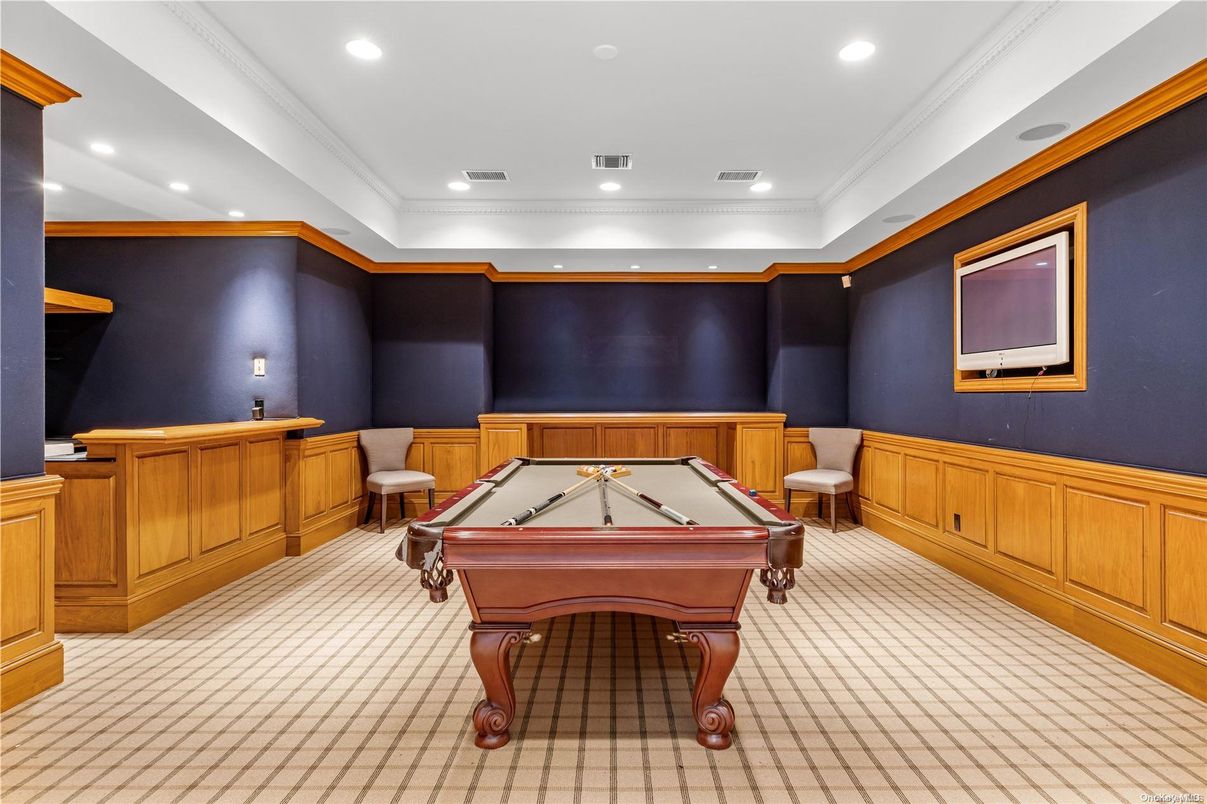 Billiard Table, Game Room, Interior, Recessed Lighting