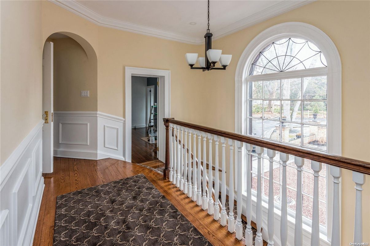 Chandelier, Interior, Wood Texture Flooring