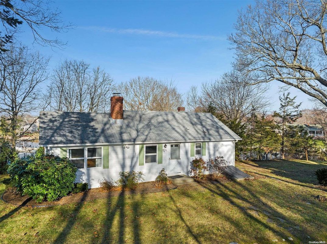 Backyard, Exterior, Facade, Cape Cod