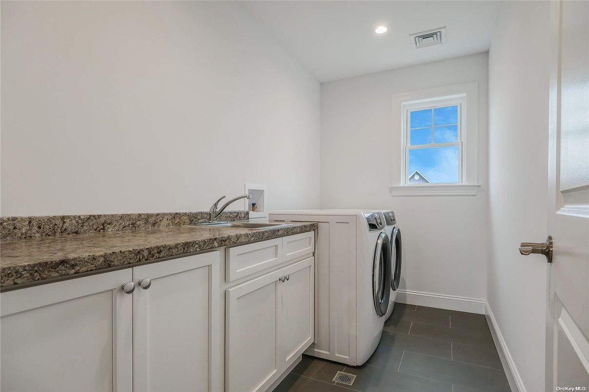 Interior, Recessed Lighting, Washer