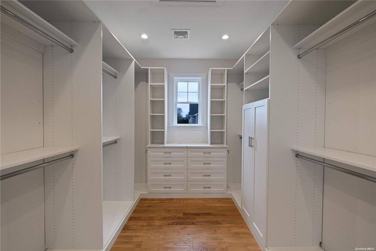 Interior, Recessed Lighting, Walk-in Closets, Wood Texture Flooring