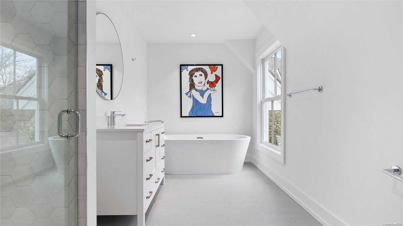 Bathroom, Dual Sink Vanities, Free Standing Baths, Interior, Recessed Lighting