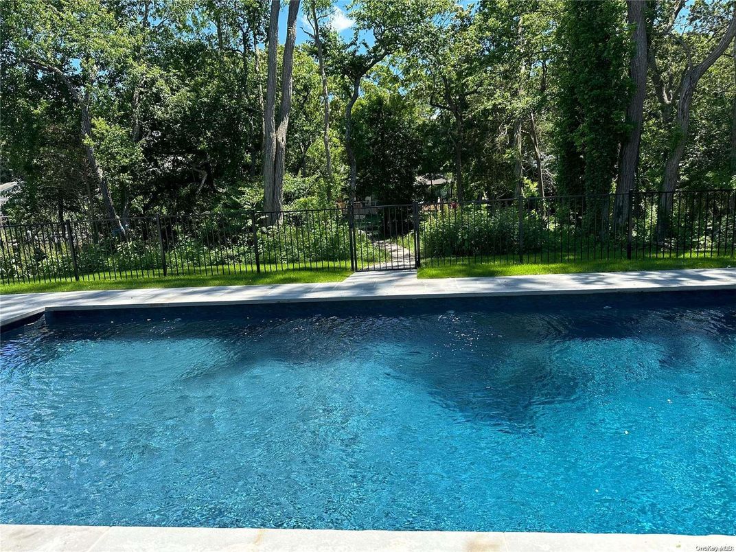 Exterior, Lake, Pool