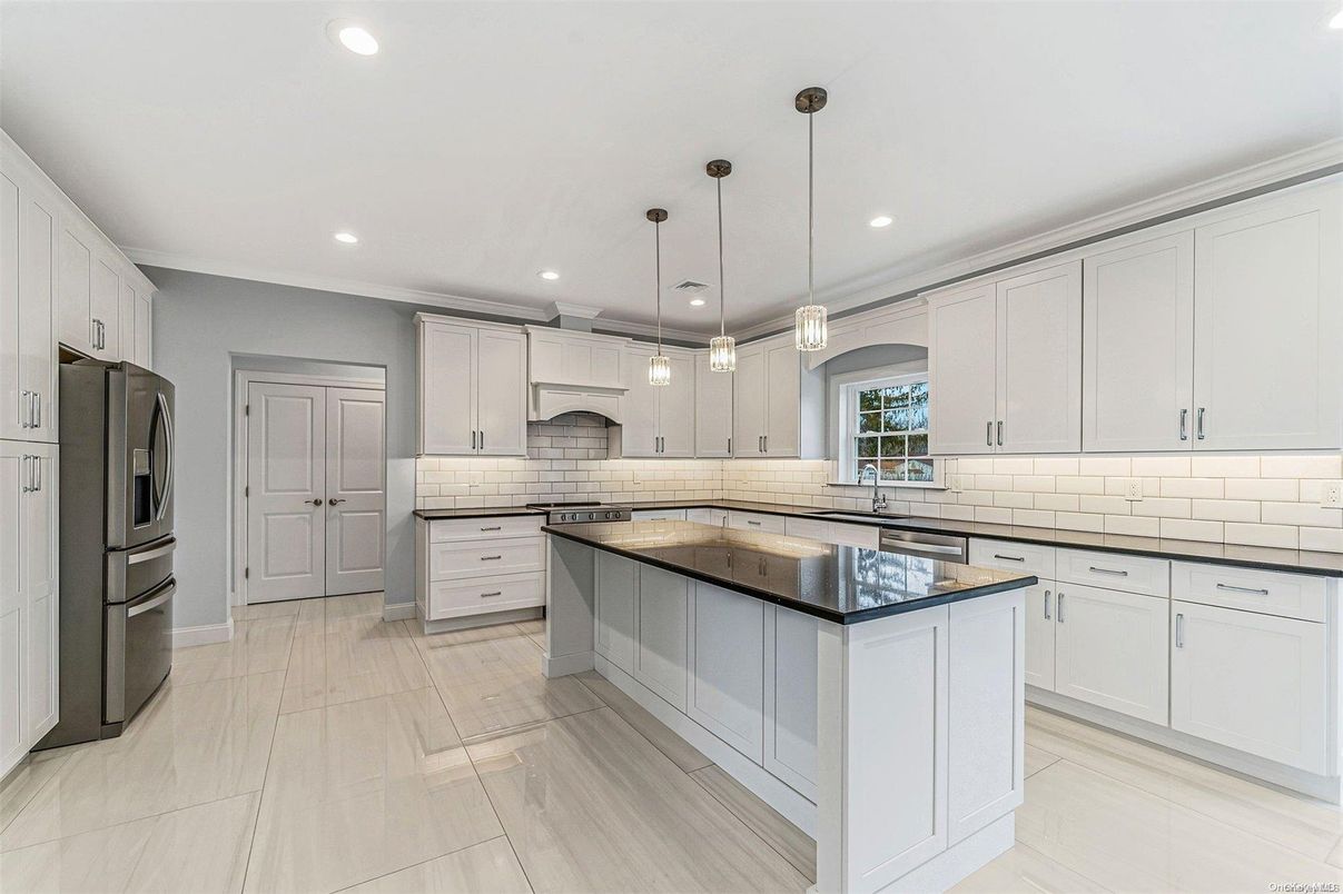 Interior, Kitchen, Pendant Lights, Recessed Lighting
