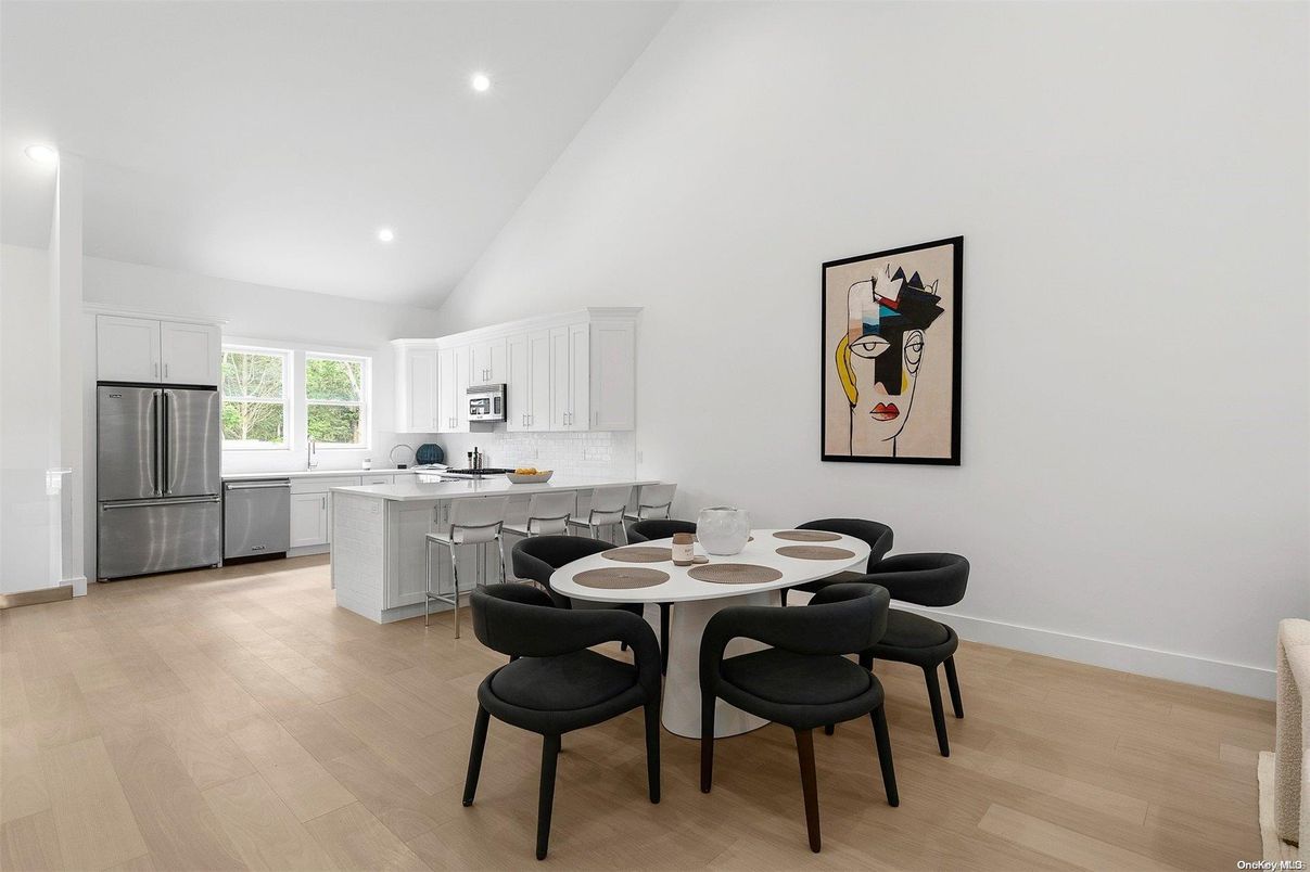 Dining room, Interior, Kitchen, Recessed Lighting, Wood Texture Flooring