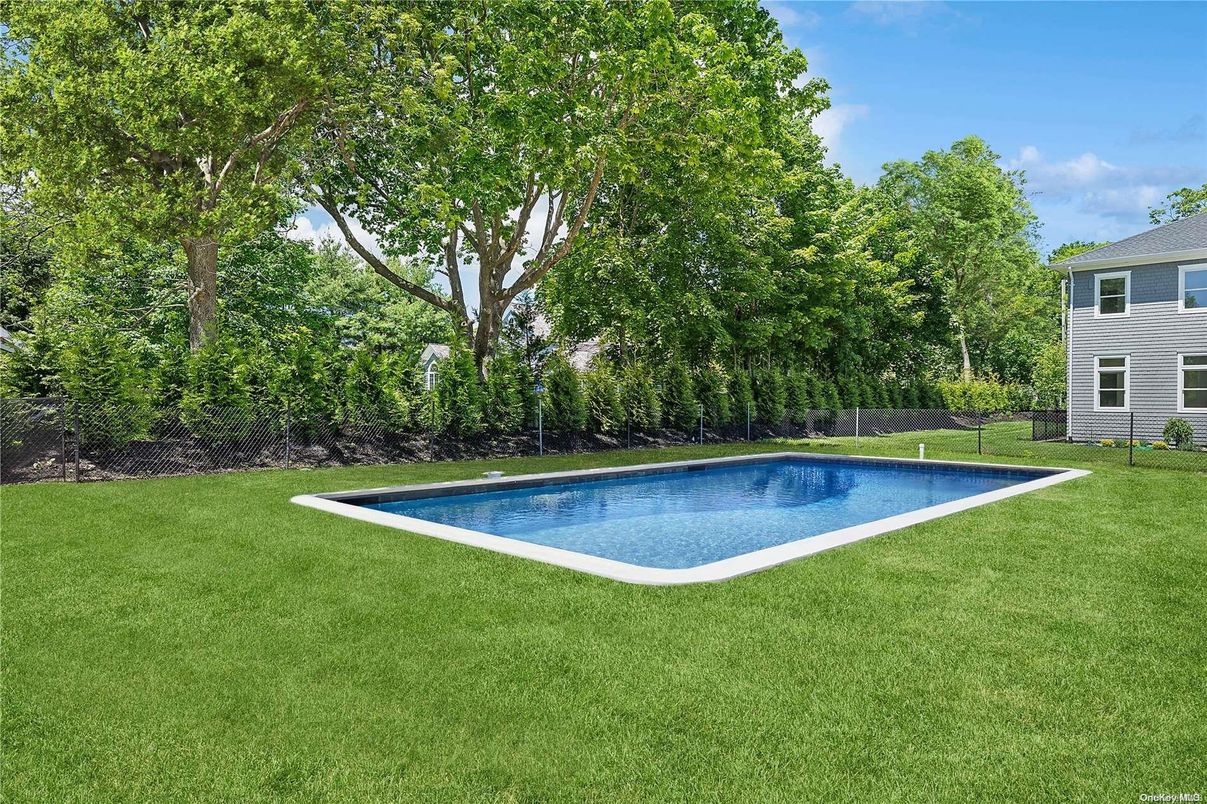 Backyard, Exterior, Pool