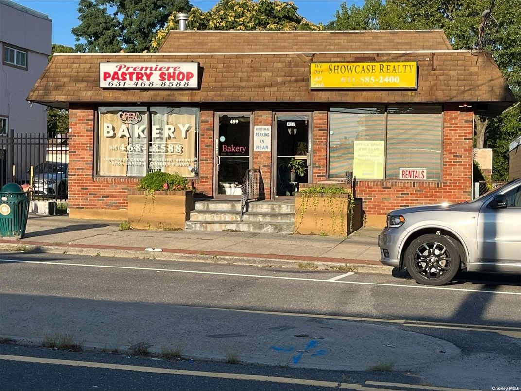 Exterior, Facade, Brick Facade, None