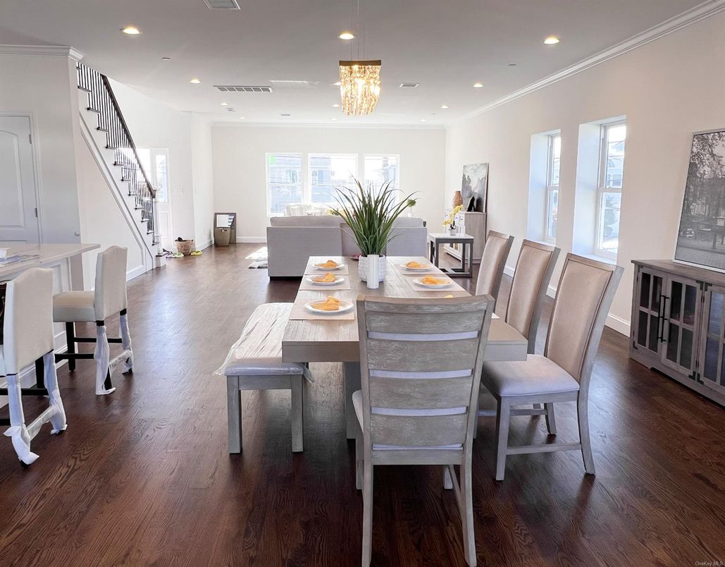 Chandelier, Dining room, Interior, Recessed Lighting, Wood Texture Flooring