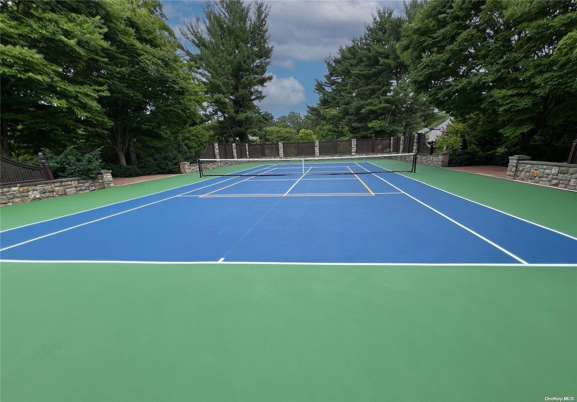 Exterior, Tennis Courts
