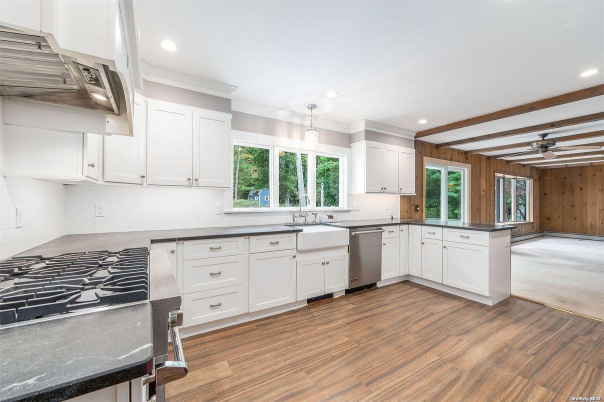 Interior, Kitchen, Pendant Lights, Recessed Lighting, Wood Texture Flooring