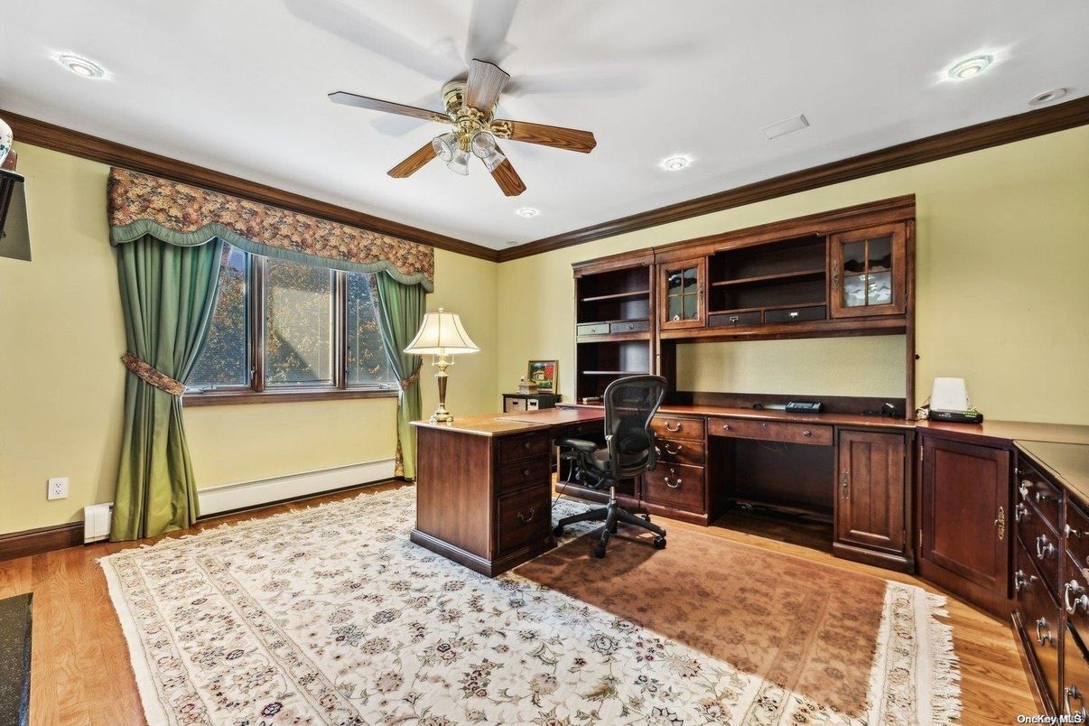 Home Office, Interior, Recessed Lighting, Wood Texture Flooring