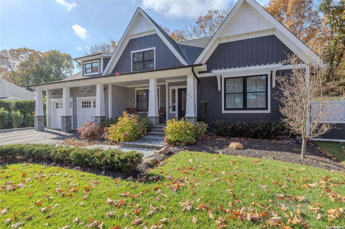 Attached, Exterior, Facade, Farmhouse