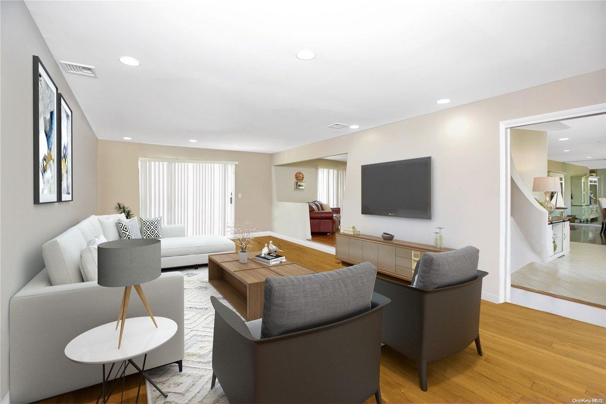 Interior, Living room, Recessed Lighting, Wood Texture Flooring