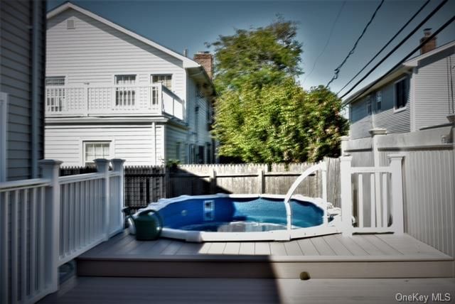 Exterior, Playground, Pool