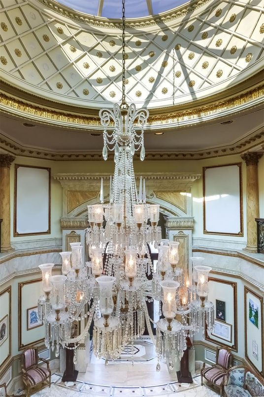 Chandelier, Interior
