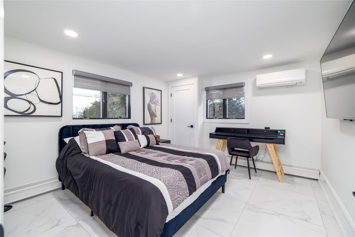 Bedroom, Interior, Marble, Recessed Lighting
