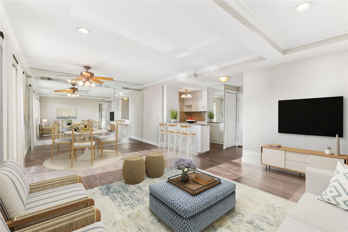 Dining room, Interior, Kitchen, Living room, Recessed Lighting, Wood Texture Flooring