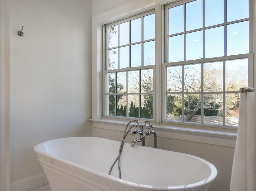 Bathroom, Free Standing Baths, Interior