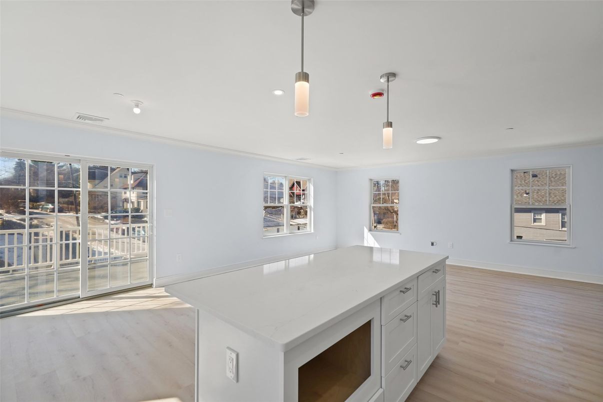 Interior, Pendant Lights, Recessed Lighting, Wood Texture Flooring
