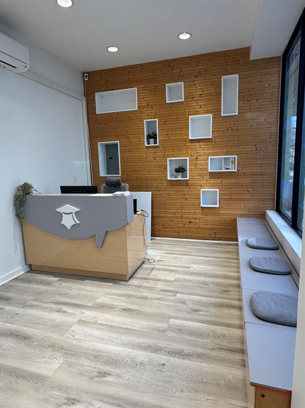 Interior, Recessed Lighting, Wood Texture Flooring, Wooden Walls