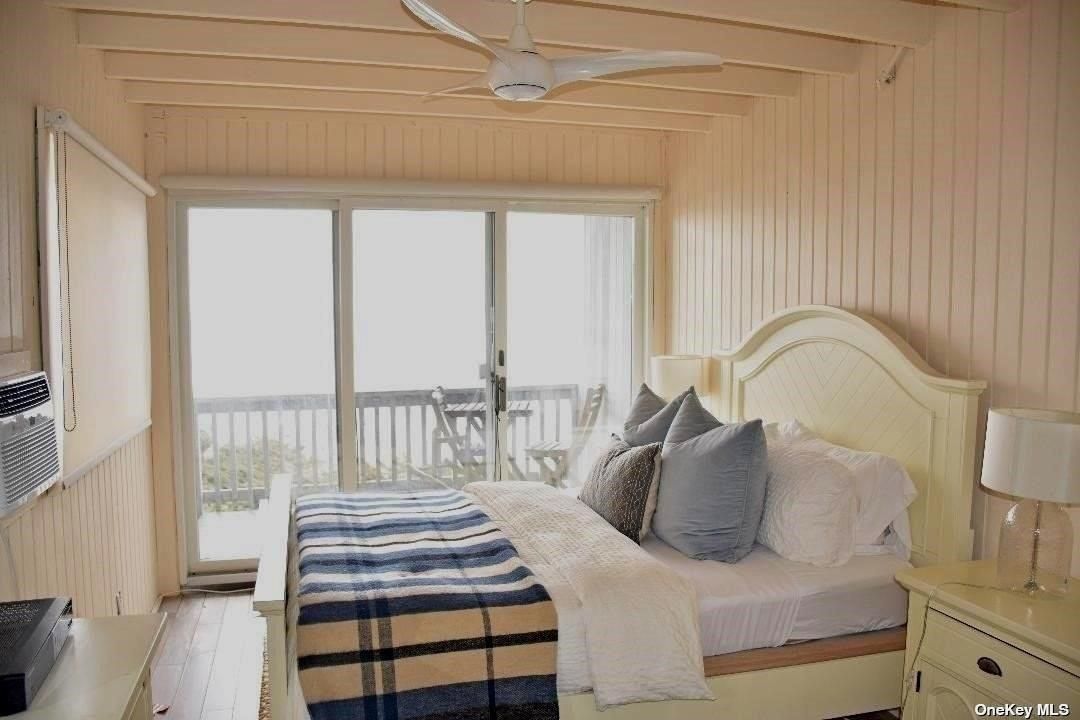 Bedroom, Interior, Water, Wood Texture Flooring